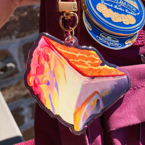 chiaroscuro cake keychain